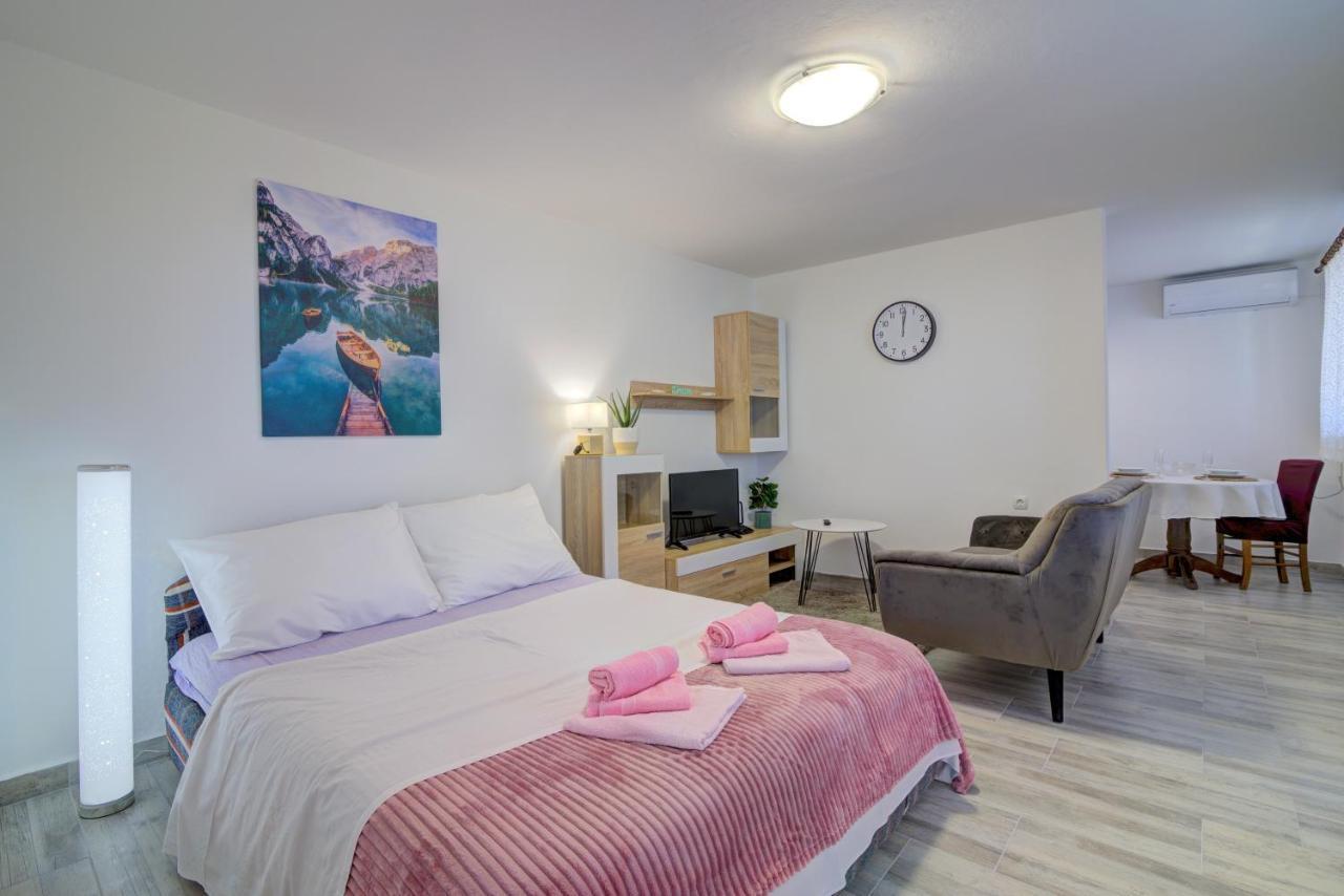 Apartments Maria Zengg Kültér fotó
